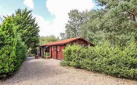Lakeside Lodge Retreat